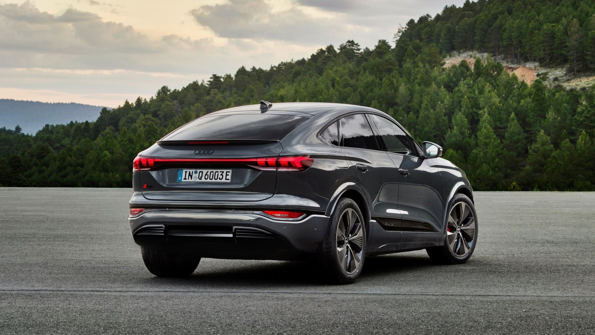 Audi Q6 e-tron 2025: Elevating Electric Luxury with Next-Gen Innovation